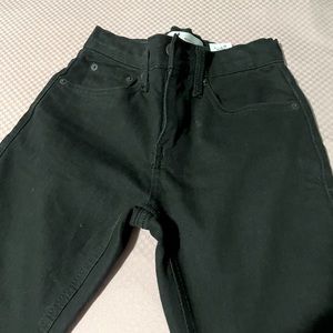 Black Levi’s jeans